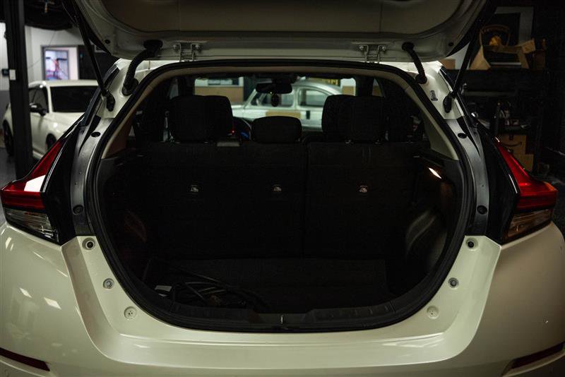 Used 2020 Nissan Leaf SV w/ SV Technology Package image 7