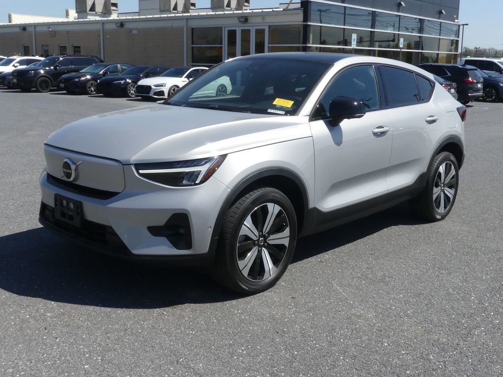 Used 2023 Volvo C40 P8 Recharge Plus image 16