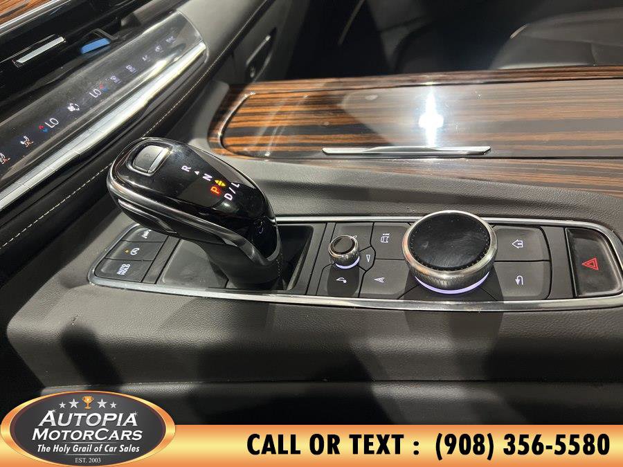 Used 2024 Cadillac Escalade Premium Luxury image 47