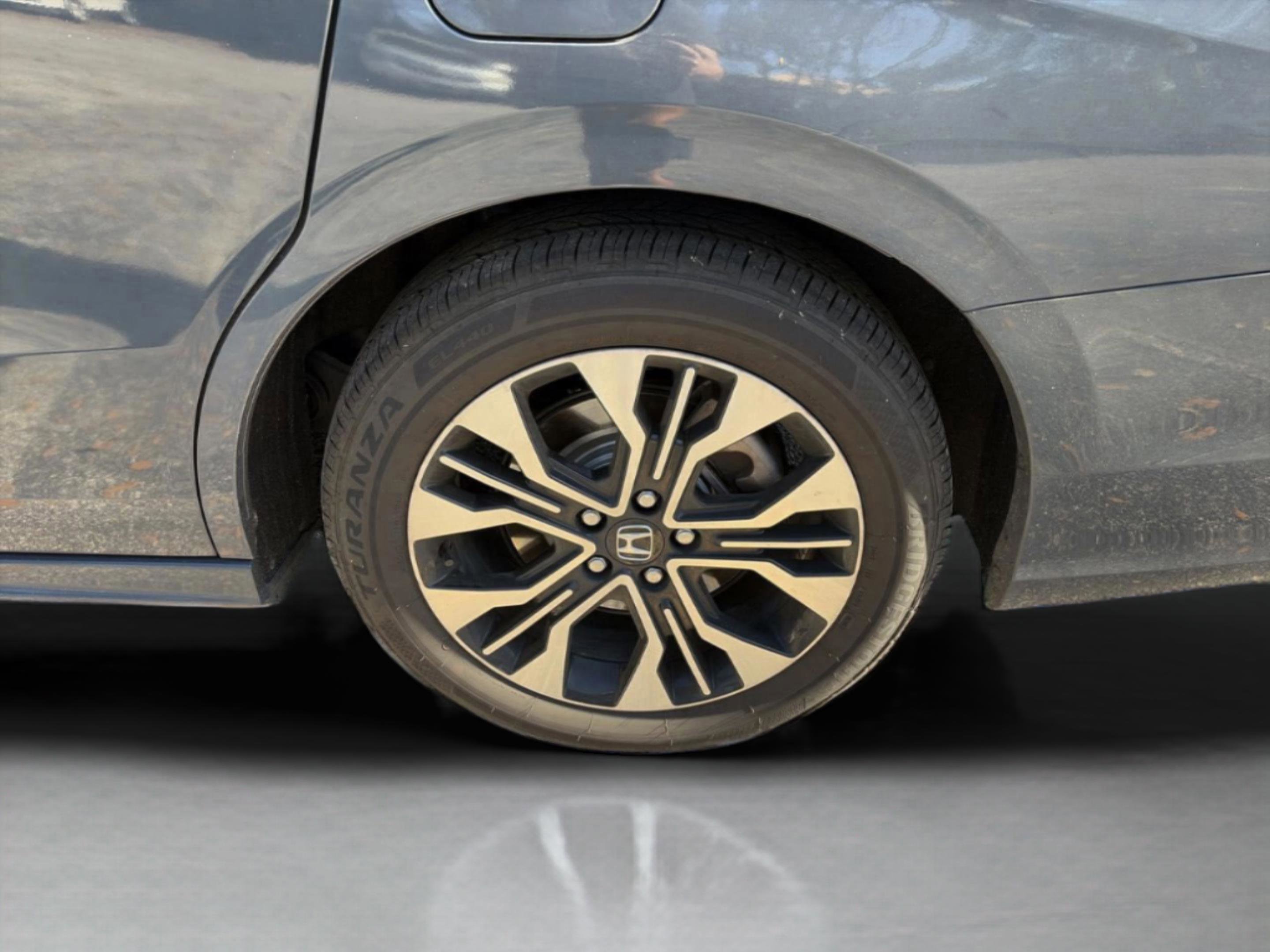 Certified 2025 Honda Odyssey Elite image 33