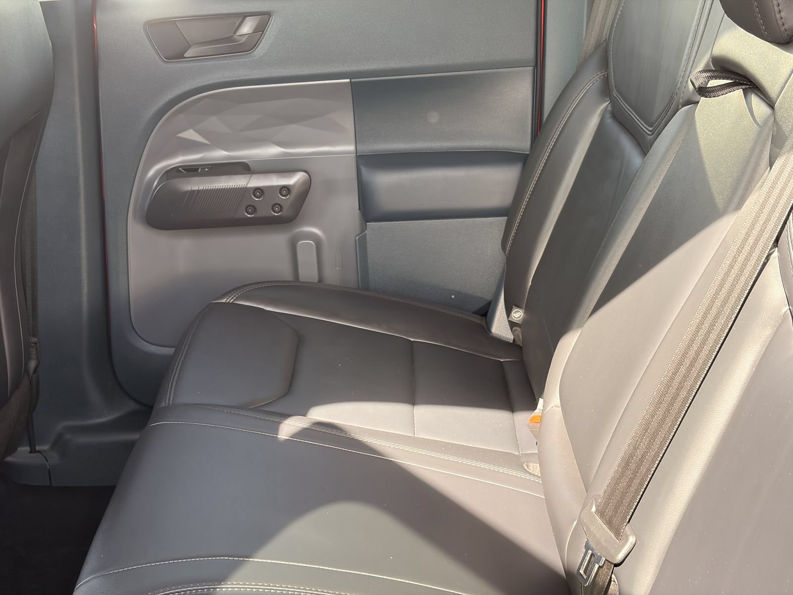 Certified 2023 Ford Maverick Lariat w/ Black Appearance Package FWD image 18