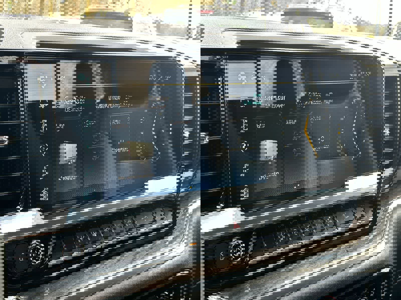 Used 2024 Chevrolet Silverado 3500 LTZ w/ LTZ Convenience Package image 19