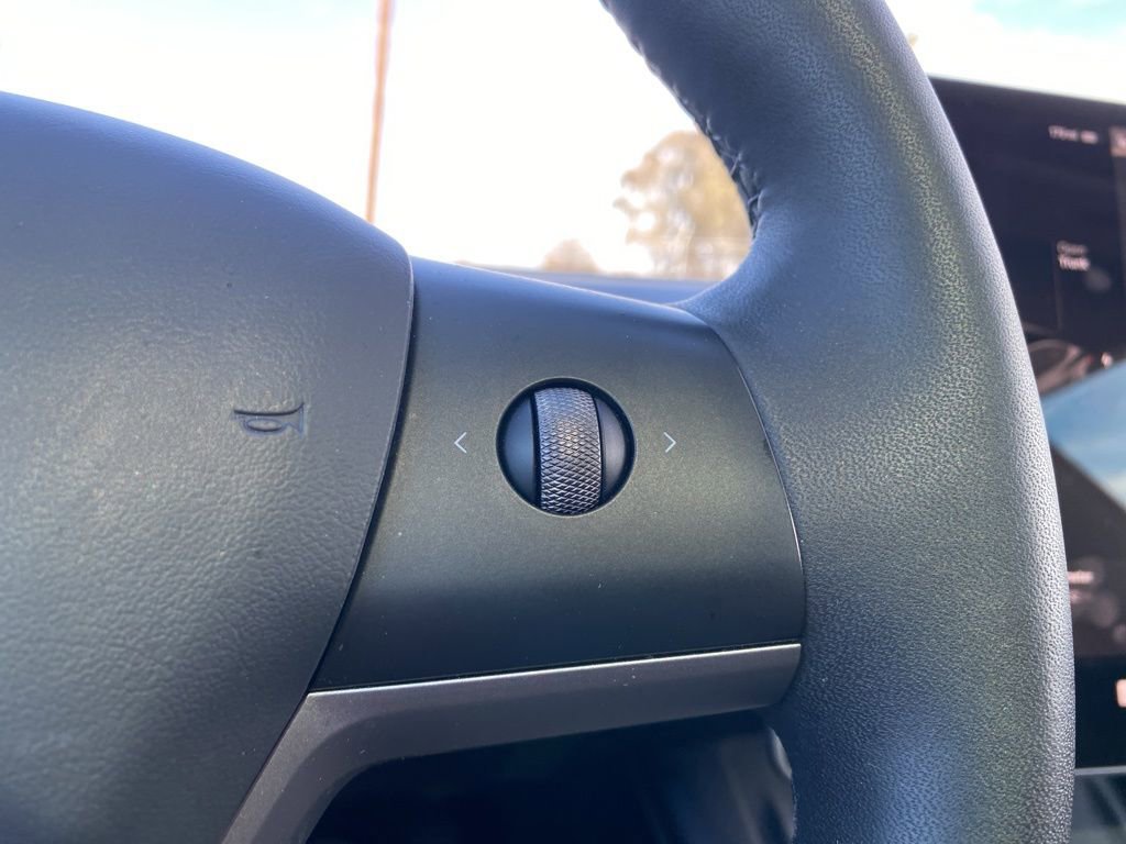 Used 2023 Tesla Model 3 Standard Range image 25