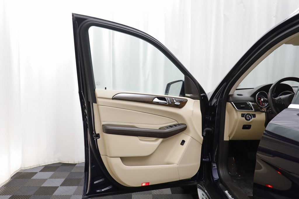 Used 2018 Mercedes-Benz GLE 350 4MATIC image 4