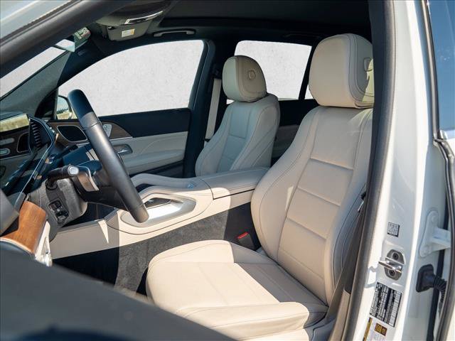 Certified 2025 Mercedes-Benz GLE 450e 4MATIC w/ Winter Package image 25