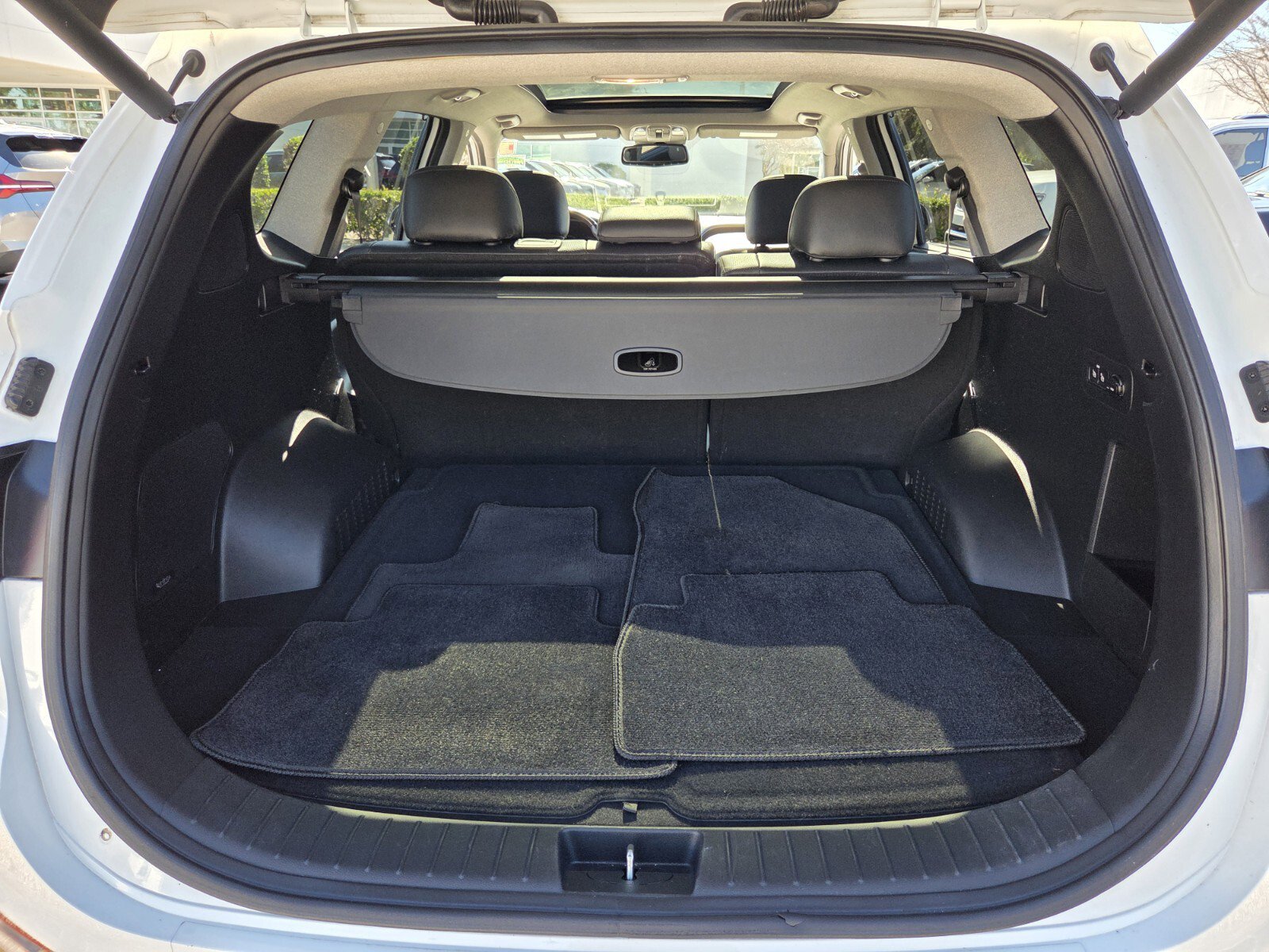 Used 2020 Hyundai Santa Fe Limited image 15