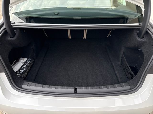 Used 2021 BMW 330i xDrive Sedan w/ Premium Package image 23