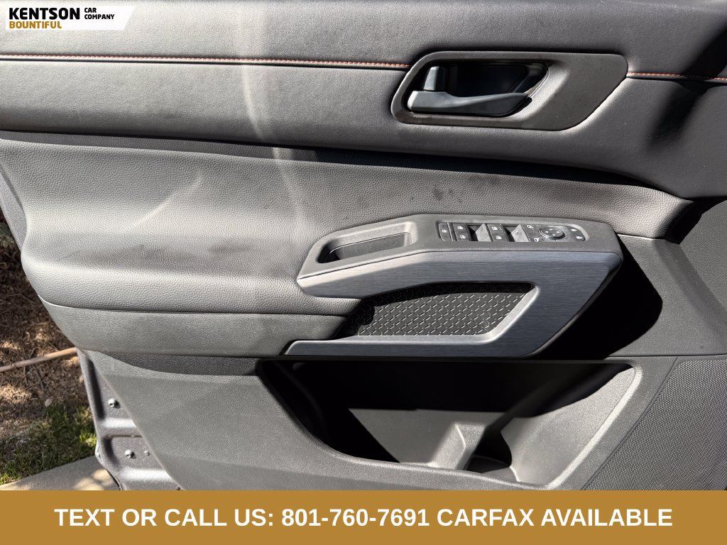 Used 2026 Nissan Pathfinder Rock Creek AWD/4WD image 16