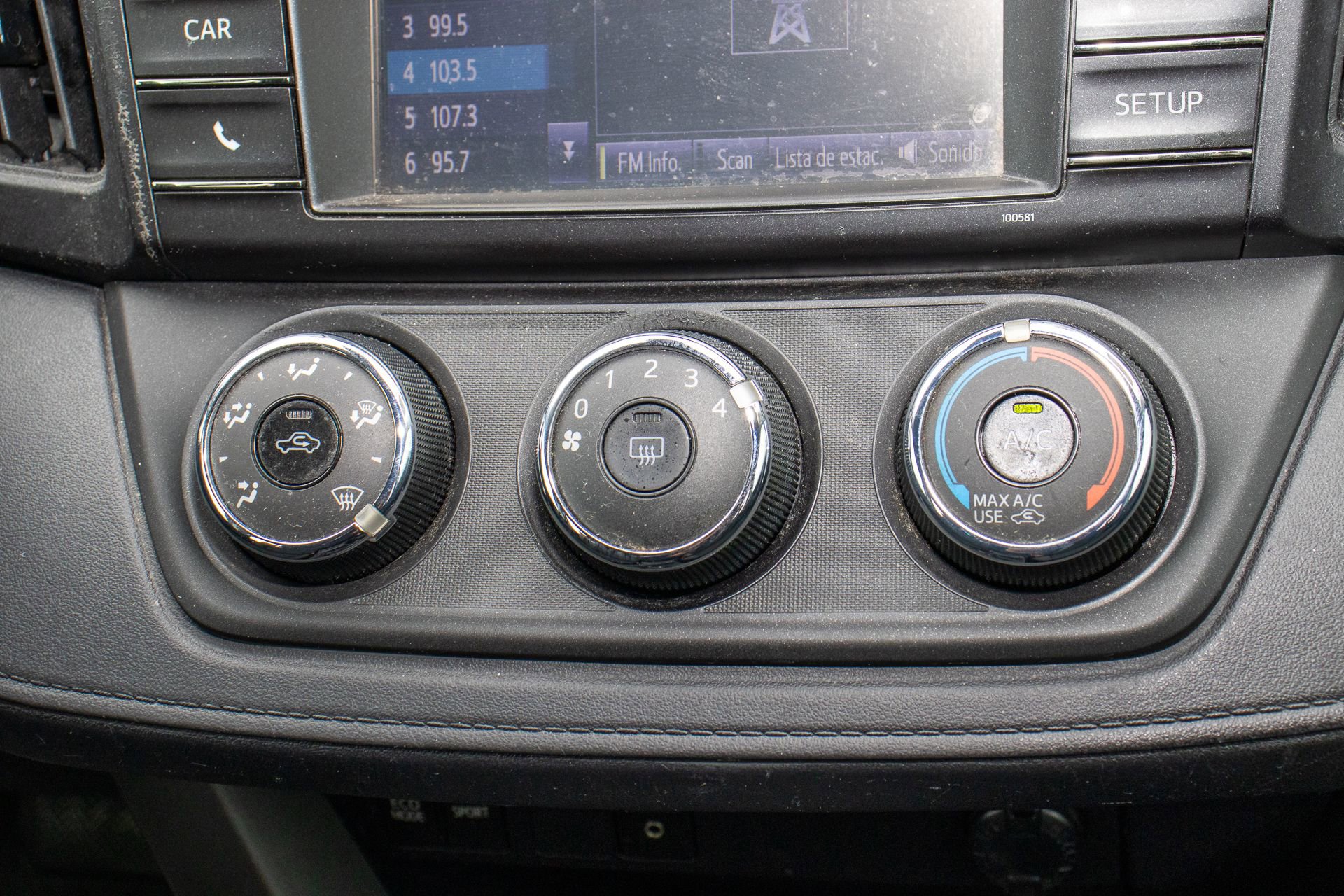 Used 2018 Toyota RAV4 LE image 21