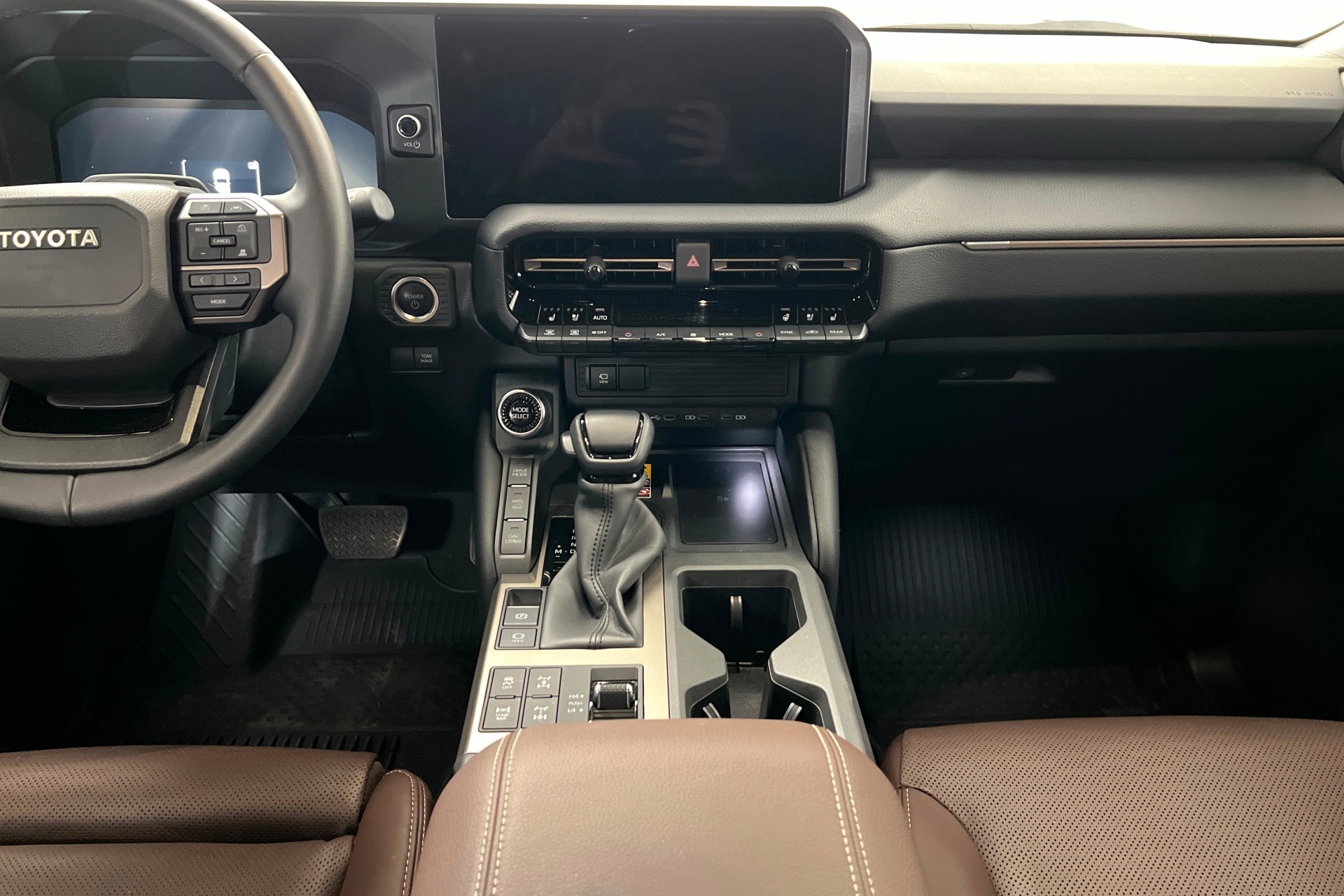 Used 2026 Toyota Land Cruiser w/ Premium Package AWD/4WD image 14