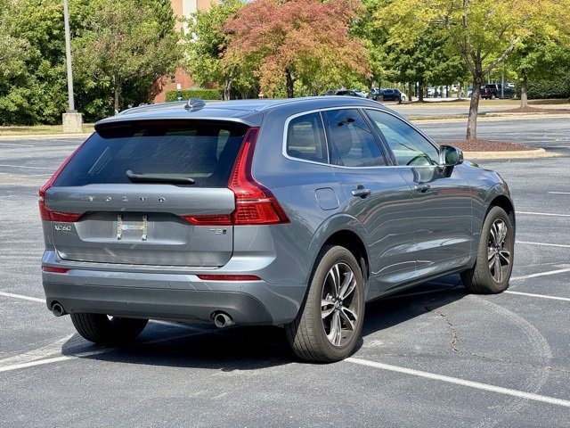 Used 2020 Volvo XC60 T5 Momentum w/ Protection Package Premier image 7