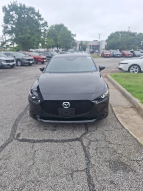 Used 2024 MAZDA MAZDA3 s FWD image 2
