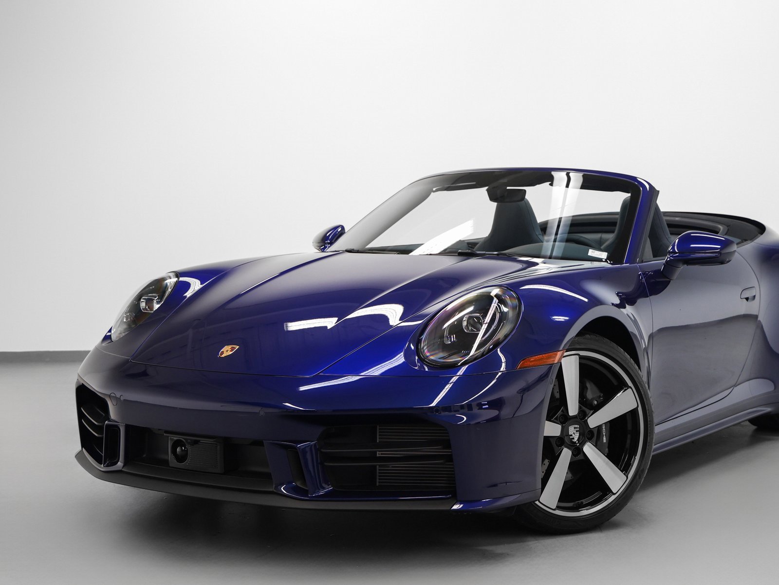 Used 2025 Porsche 911 Carrera image 7