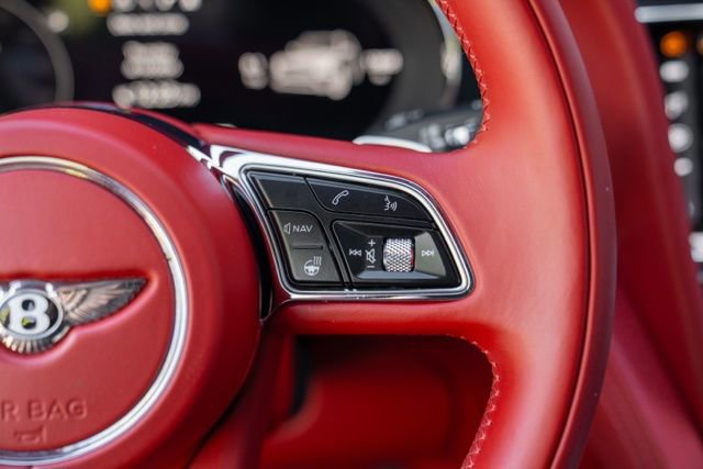 Used 2022 Bentley Bentayga image 37
