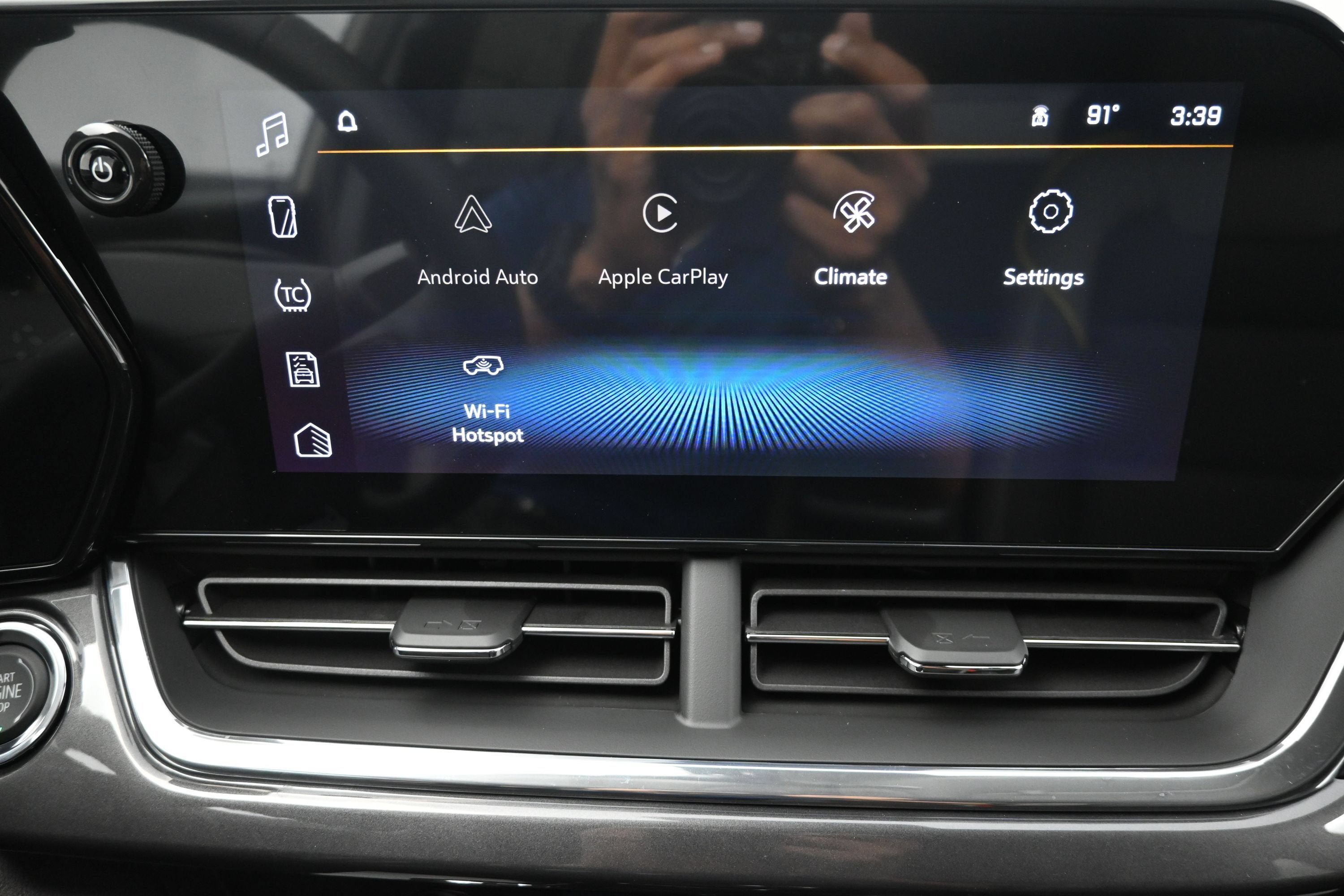 New 2026 Chevrolet Trax ACTIV w/ Driver Confidence Package FWD image 16