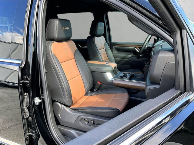 Used 2026 Chevrolet Silverado 3500 High Country w/ Technology Package AWD/4WD image 9