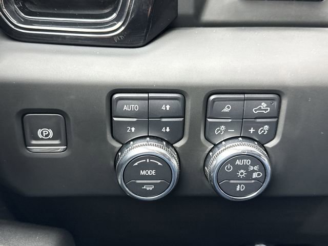 Certified 2024 GMC Sierra 3500 AT4 w/ AT4 Premium Plus Package AWD/4WD image 17