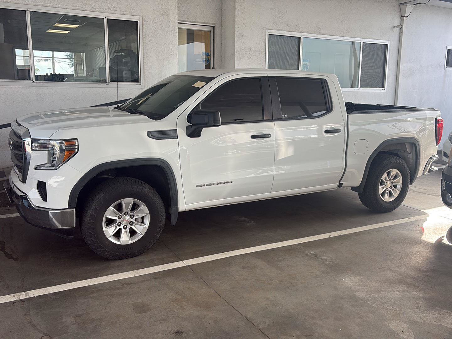 Used 2022 GMC Sierra 1500 Pro w/ Sierra Value Package RWD image 3