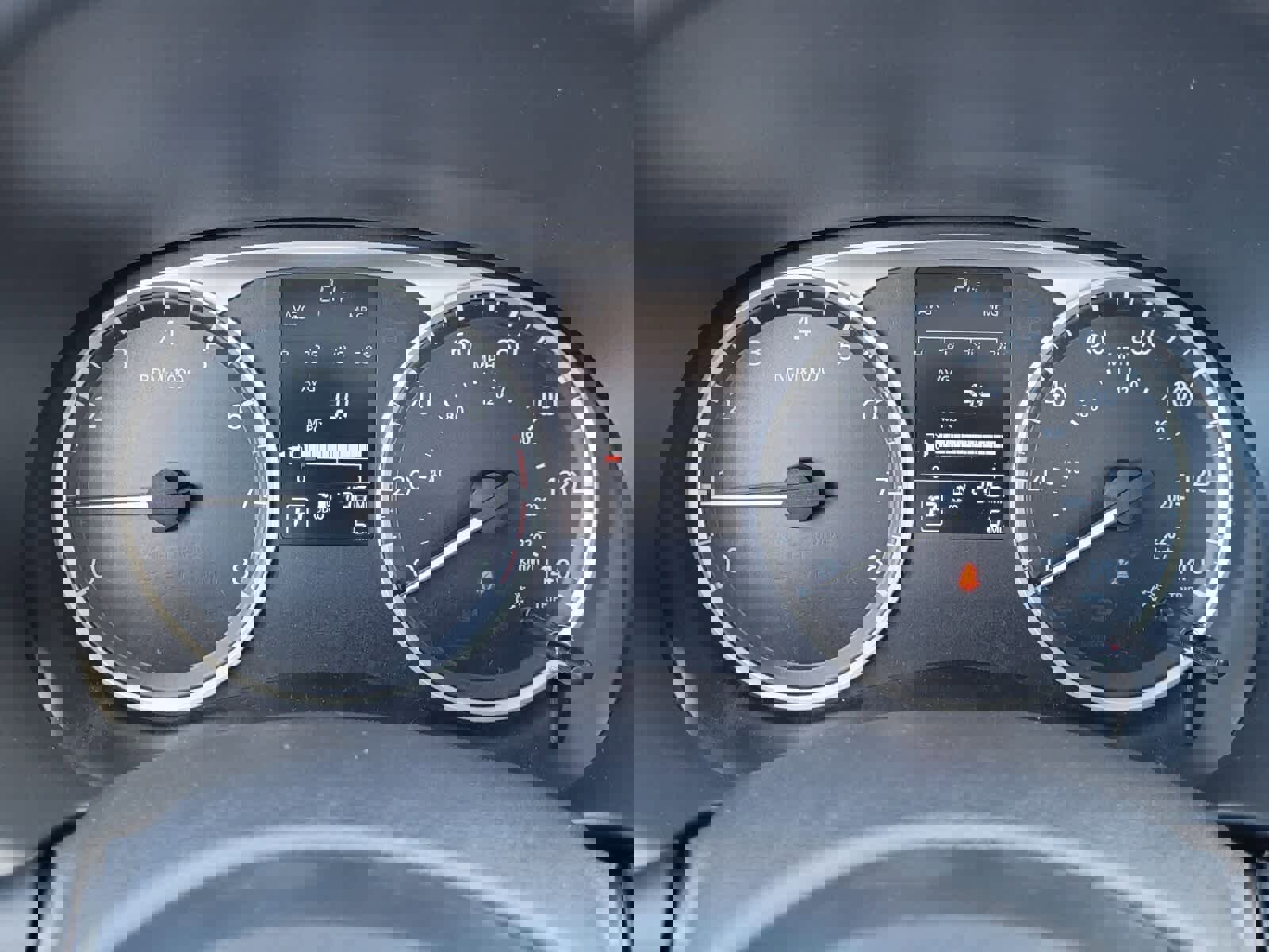 New 2025 Nissan Kicks Play S image 14