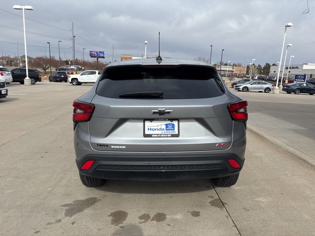 Used 2024 Chevrolet Trax RS w/ Driver Confidence Package image 6