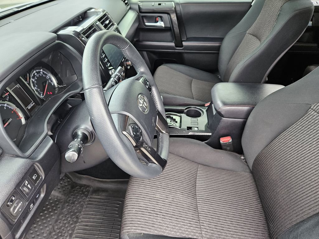 Used 2022 Toyota 4Runner TRD Off-Road image 10