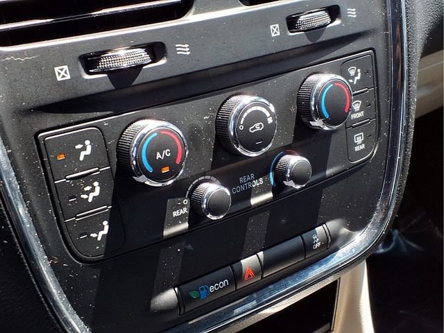 Used 2020 Dodge Grand Caravan SXT FWD image 8