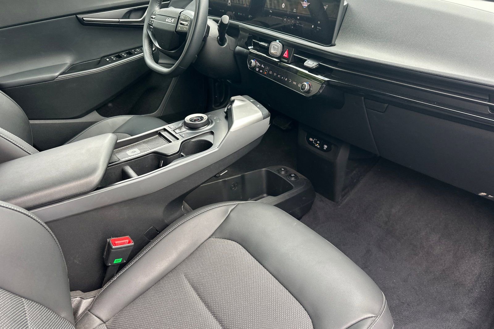 Used 2025 Kia EV6 Light image 13