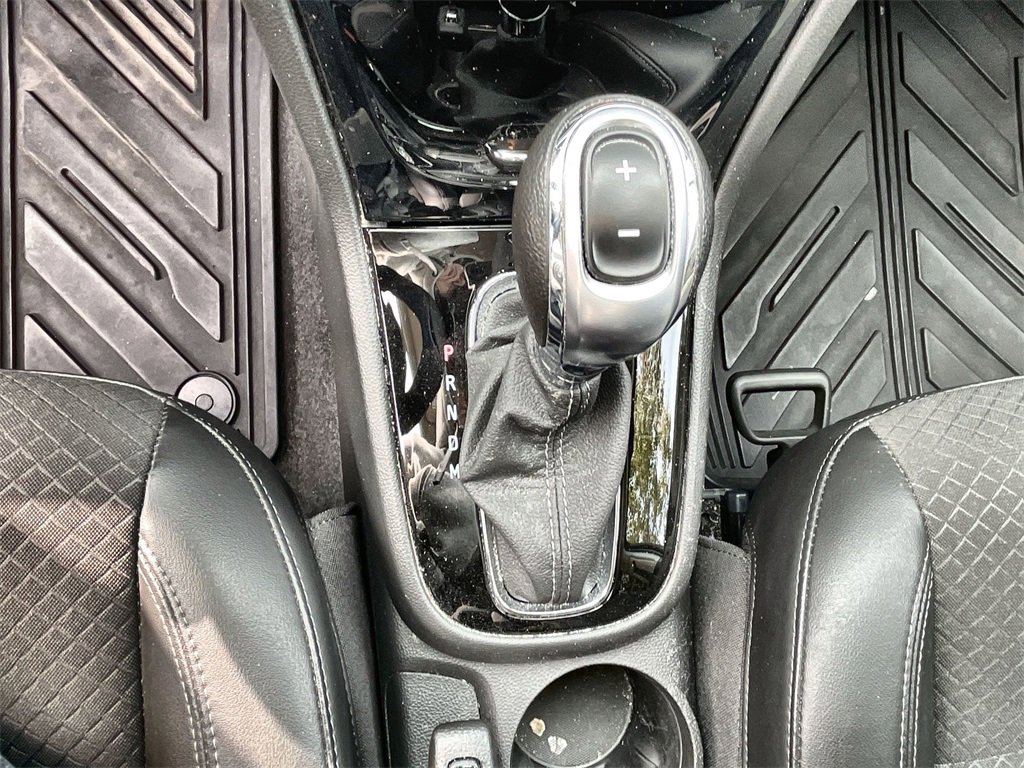 Used 2022 Buick Encore Preferred w/ Safety Package image 20