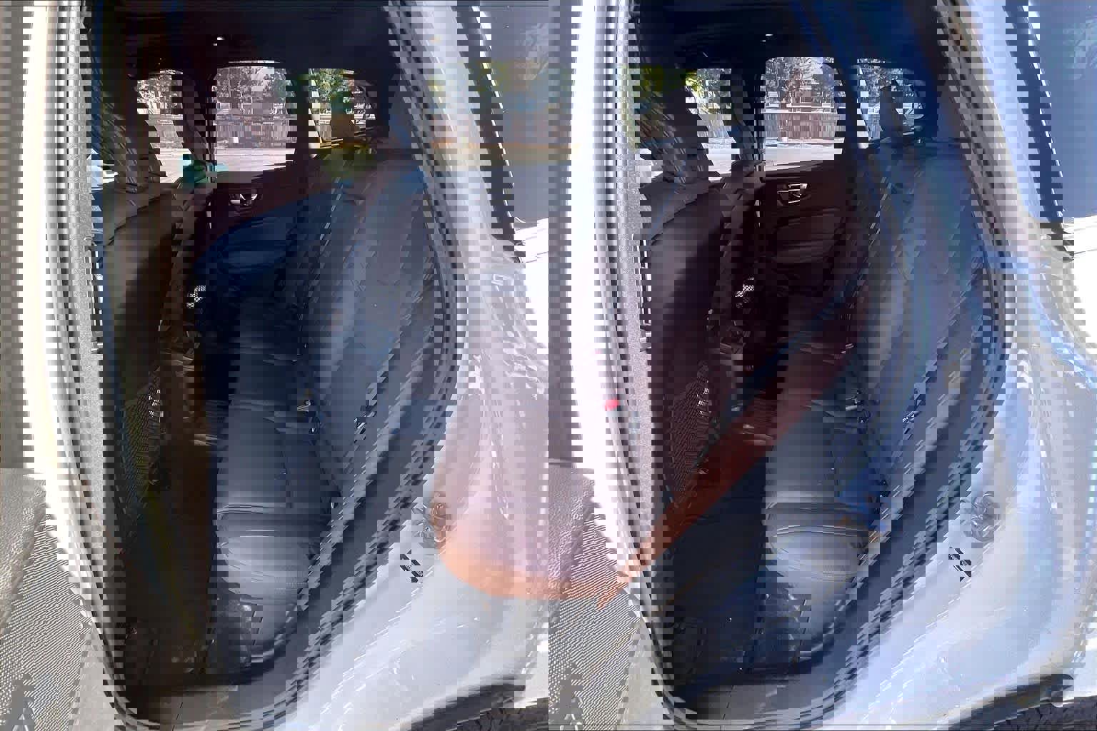 Used 2023 Volvo XC60 T8 Plus image 29