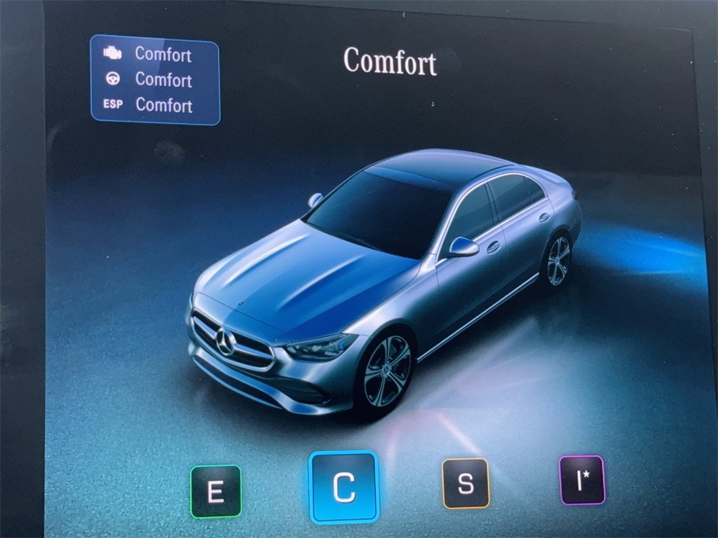 Used 2025 Mercedes-Benz C 300 Sedan image 25