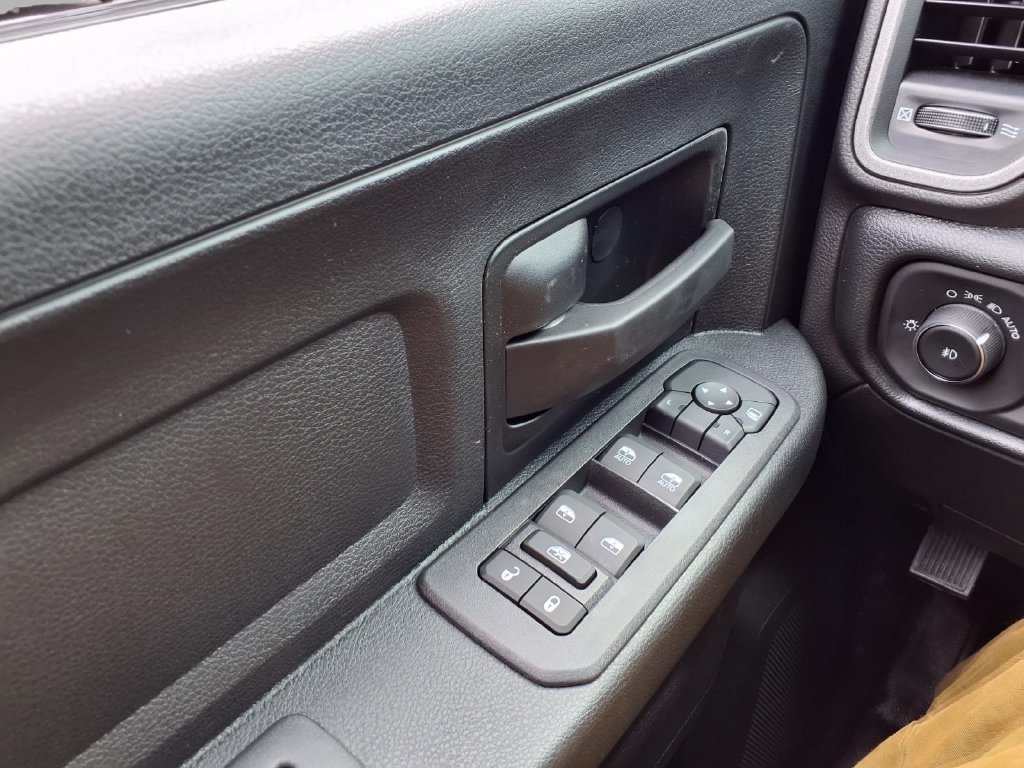 New 2027 RAM 3500 Tradesman AWD/4WD image 17