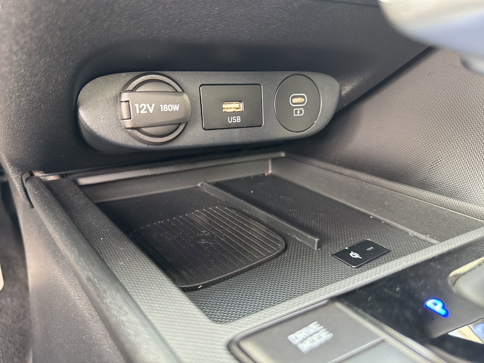 Certified 2025 Hyundai Elantra Sport image 23