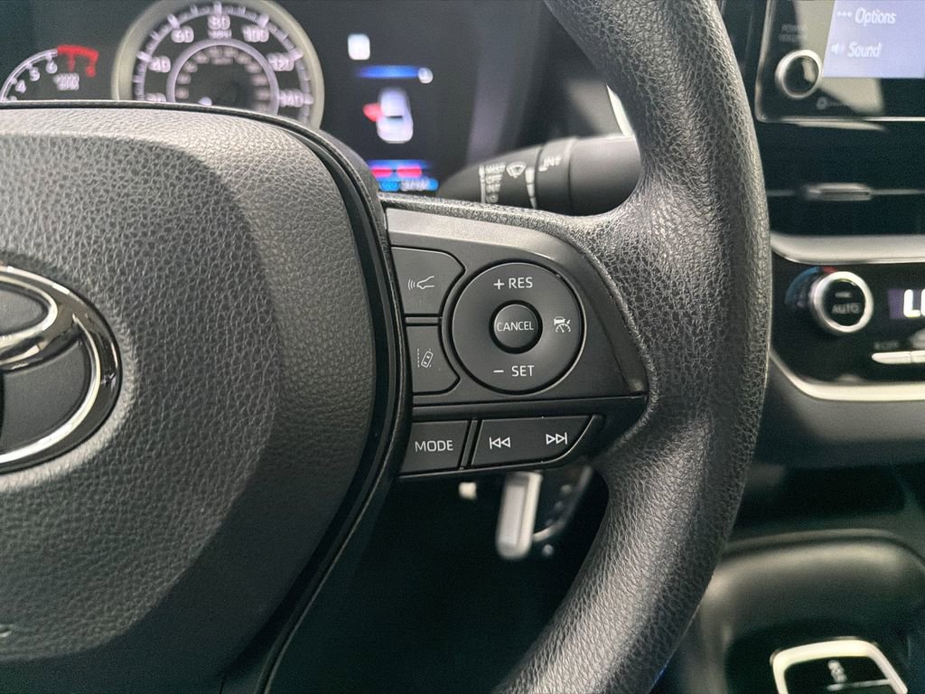 Used 2022 Toyota Corolla LE image 24