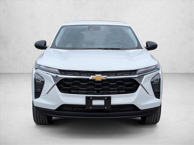 New 2026 Chevrolet Trax LS w/ Driver Confidence Package FWD video 2