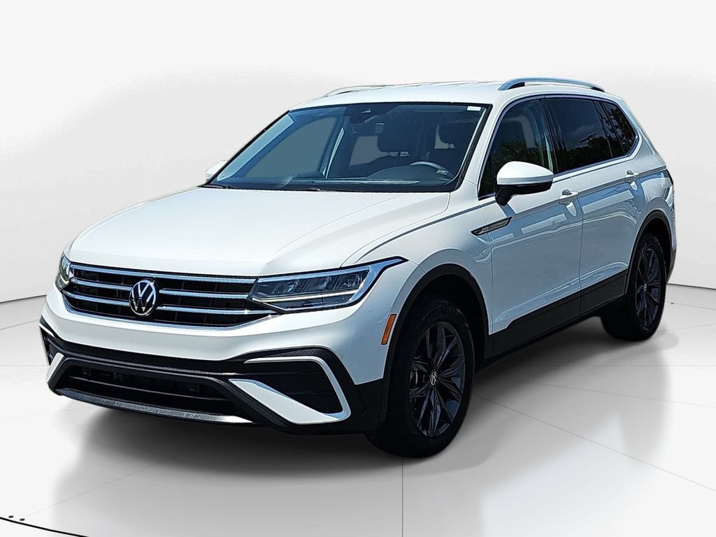 Used 2023 Volkswagen Tiguan SE FWD image 11