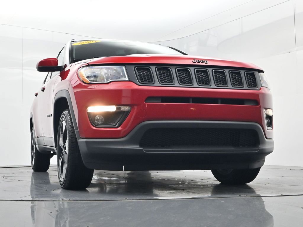Used 2020 Jeep Compass Latitude image 47