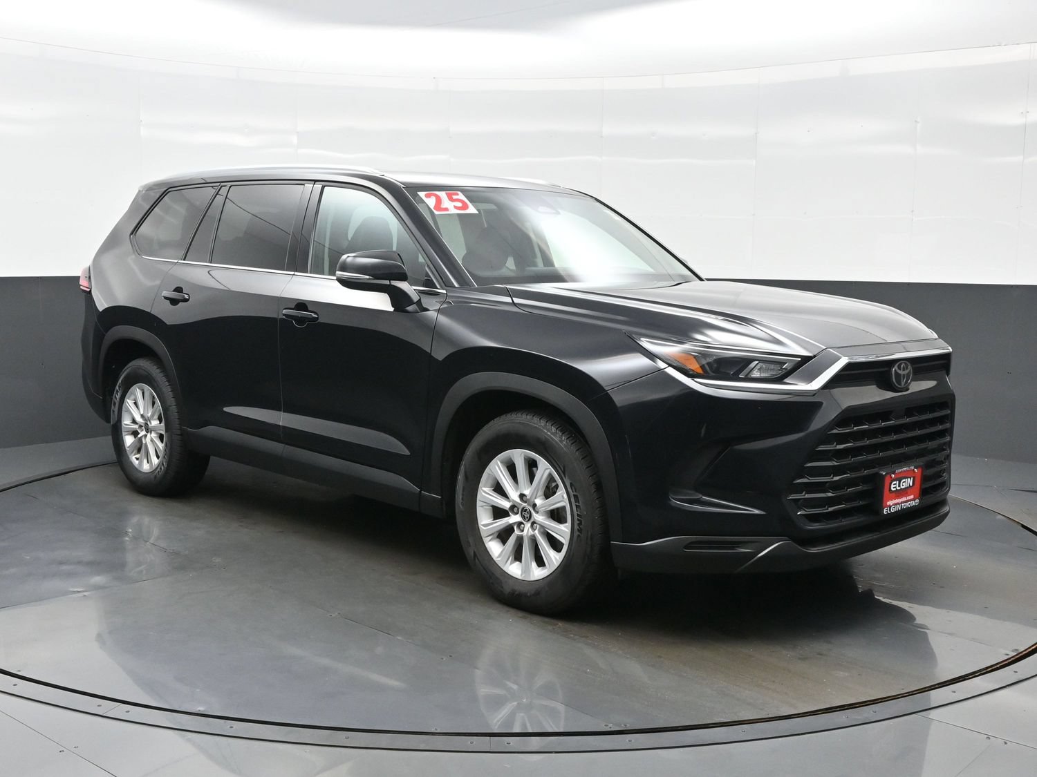 Used 2025 Toyota Grand Highlander AWD image 8