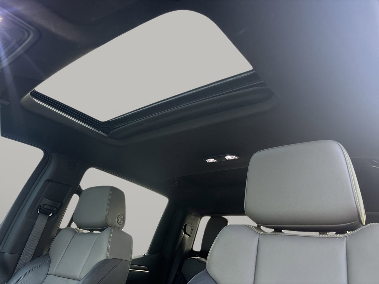 Used 2024 Chevrolet Silverado 1500 ZR2 w/ Technology Package image 15