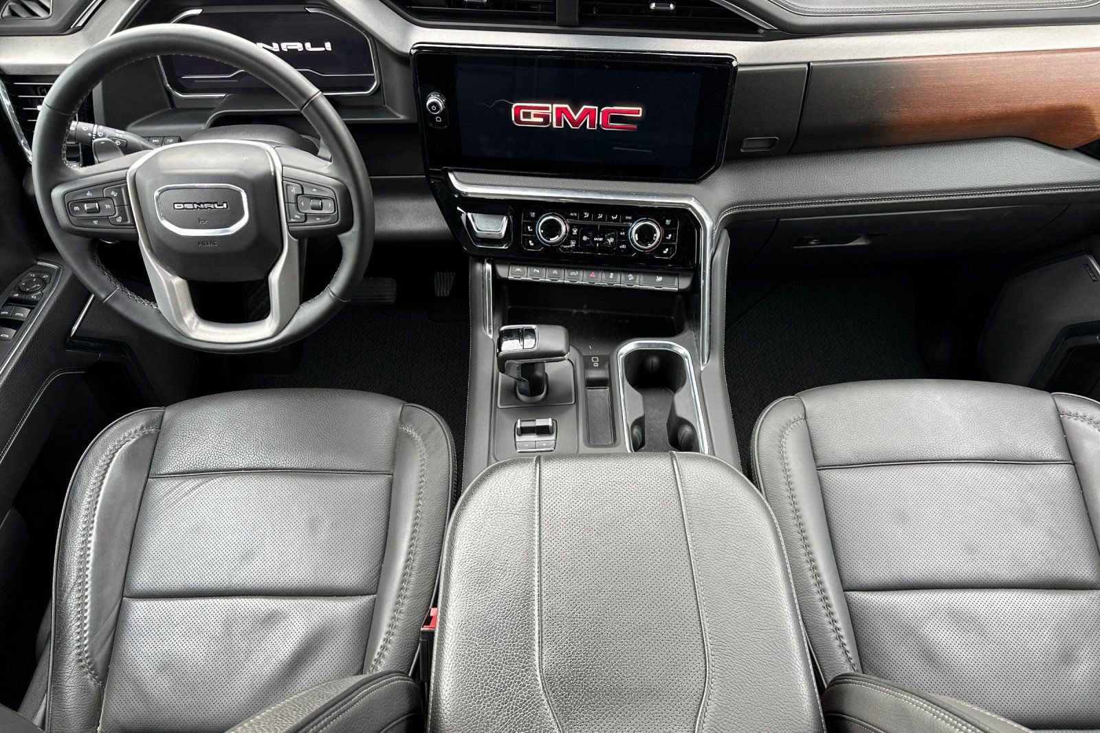 Used 2024 GMC Sierra 1500 Denali w/ Technology Package image 14