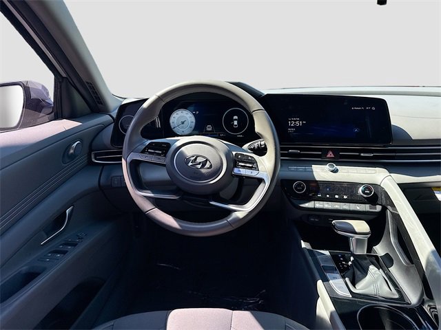 Used 2023 Hyundai Elantra SEL w/ Convenience Package image 21