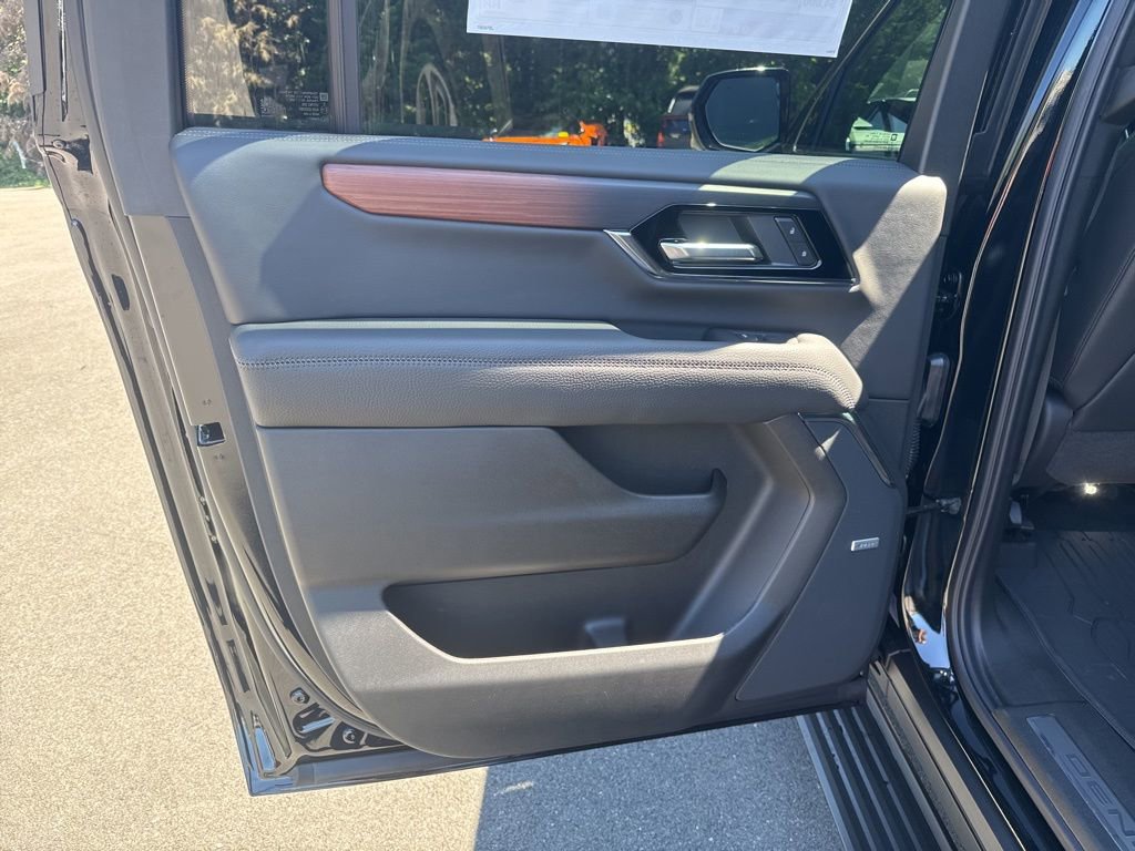 New 2025 GMC Yukon XL Denali w/ Sun & Power Step Package image 49