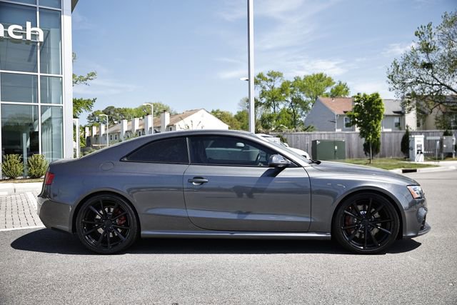 Used 2015 Audi RS 5 Coupe w/ Black Optic Plus Package AWD/4WD image 3