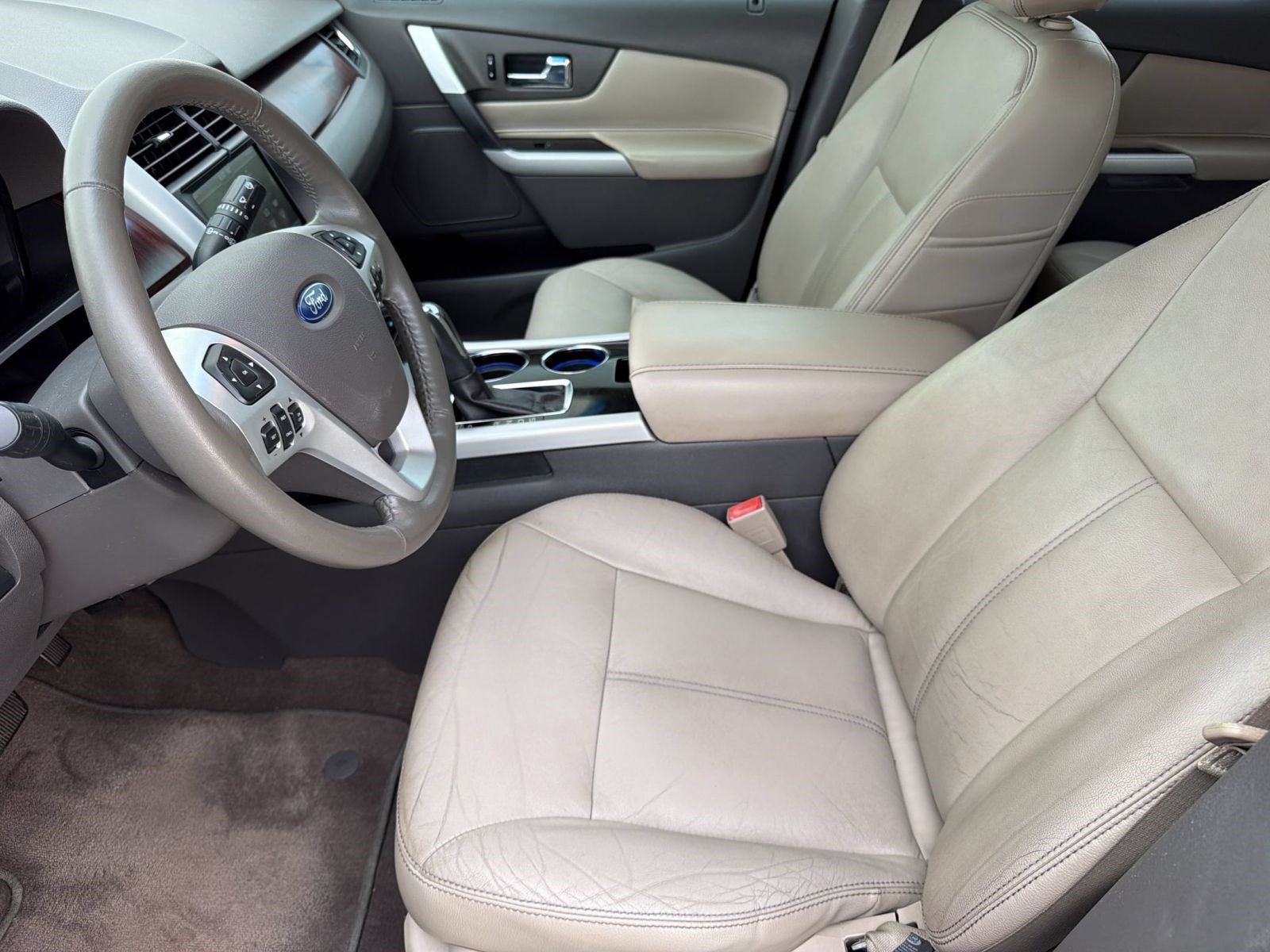 Used 2014 Ford Edge Limited w/ Equipment Group 301A FWD image 29