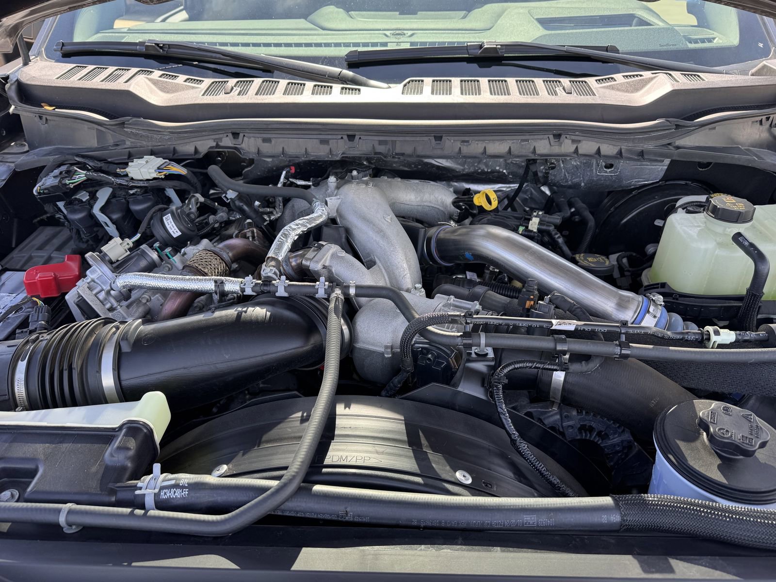 Used 2024 Ford F250 Lariat w/ Lariat Ultimate Package image 33