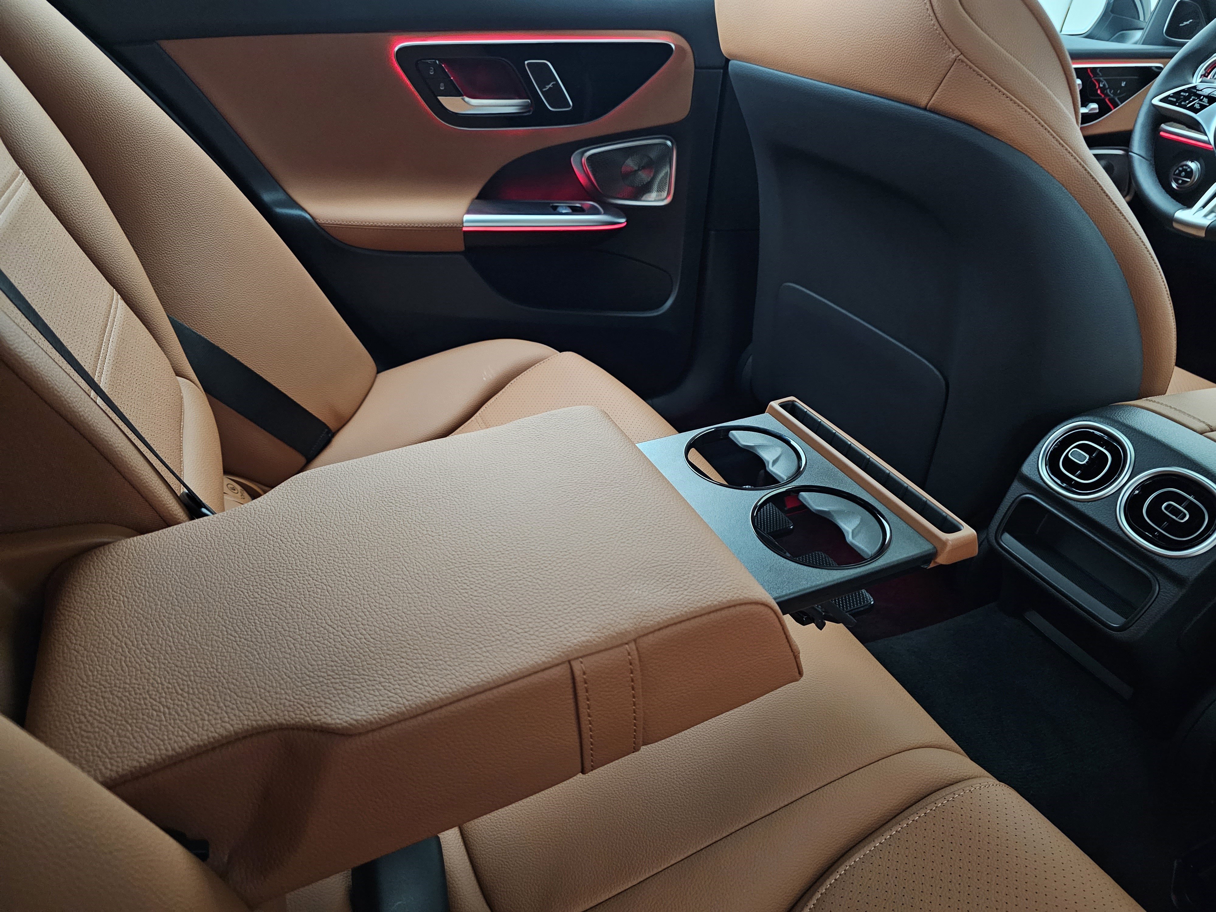 Certified 2025 Mercedes-Benz C 300 4MATIC Sedan image 28