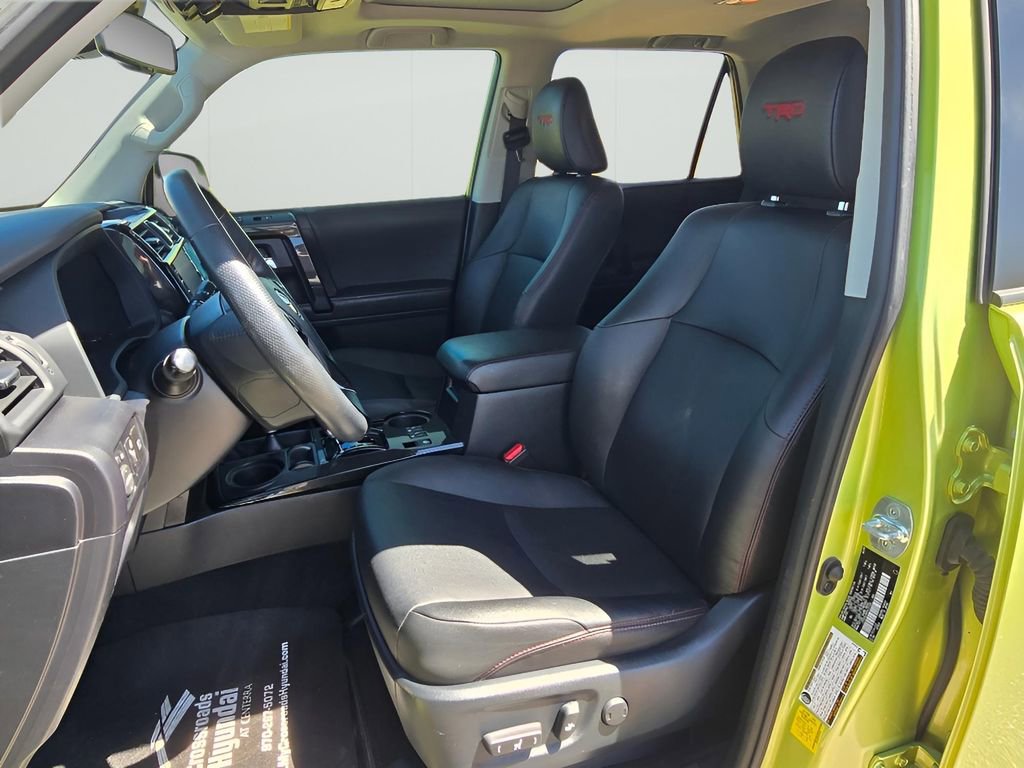 Used 2023 Toyota 4Runner TRD Off-Road Premium w/ Moonroof Package AWD/4WD image 27