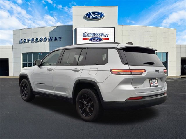 Used 2024 Jeep Grand Cherokee L Laredo image 8