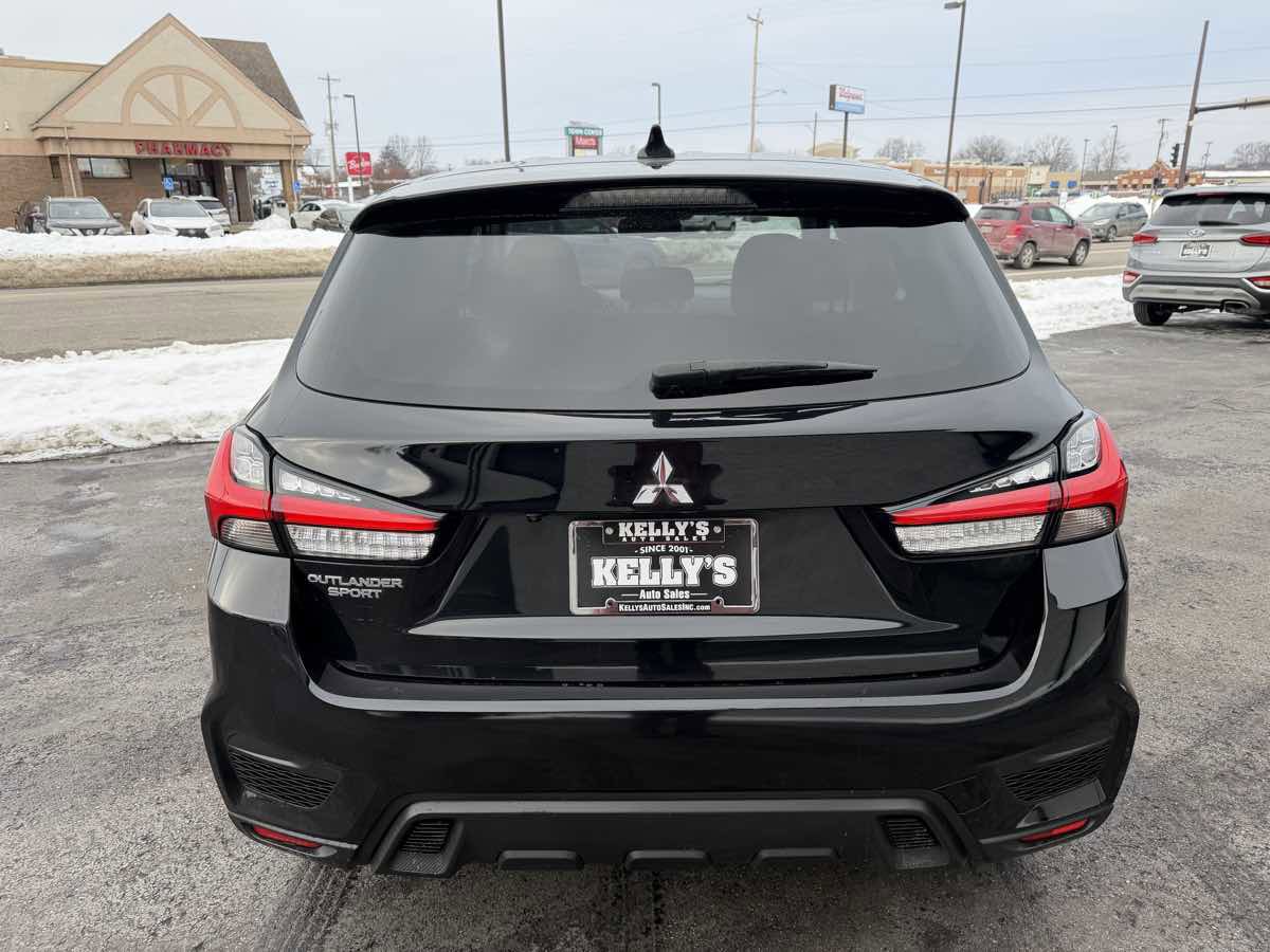 Used 2021 Mitsubishi Outlander Sport ES image 4