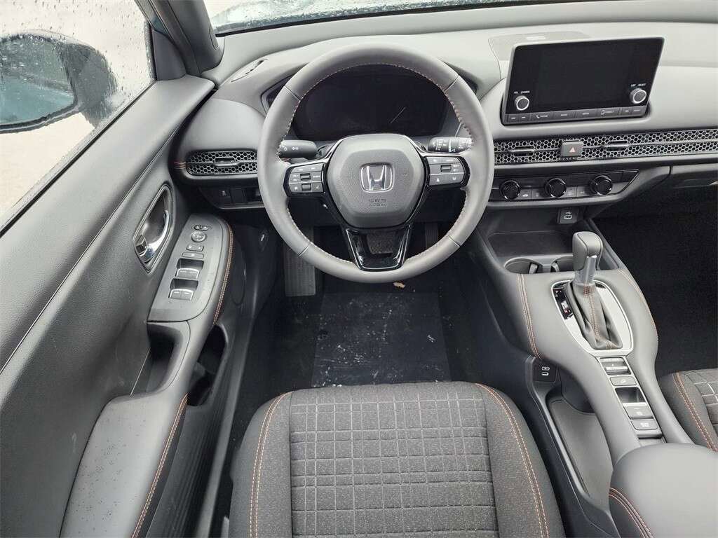 Used 2024 Honda HR-V Sport image 23