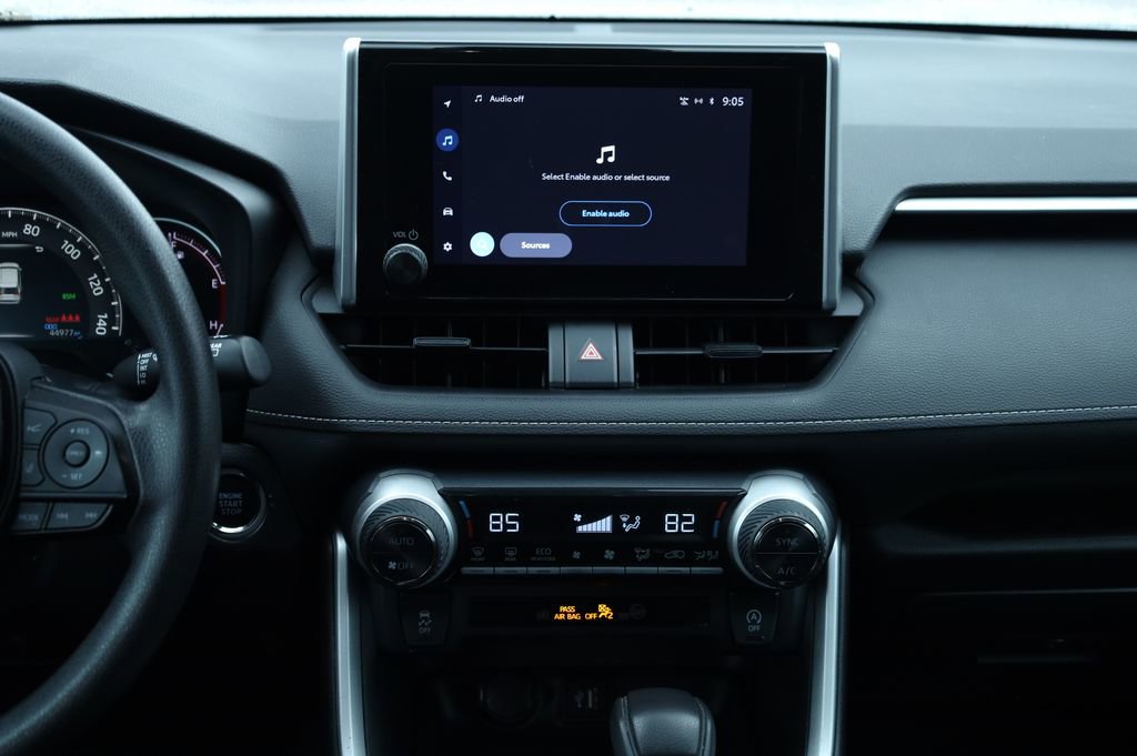 Used 2023 Toyota RAV4 XLE w/ Convenience Package image 6